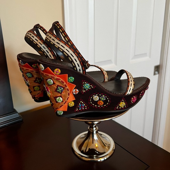 Sam Edelman Brown & Orange Boho Button Embellished Platform Sandals. 8.5M - Picture 4 of 15